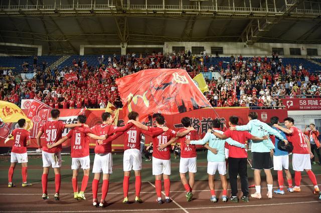 [NBA]冲击MVP，杰伦-布朗成为绿军单赛季得1000分150助最快的球员