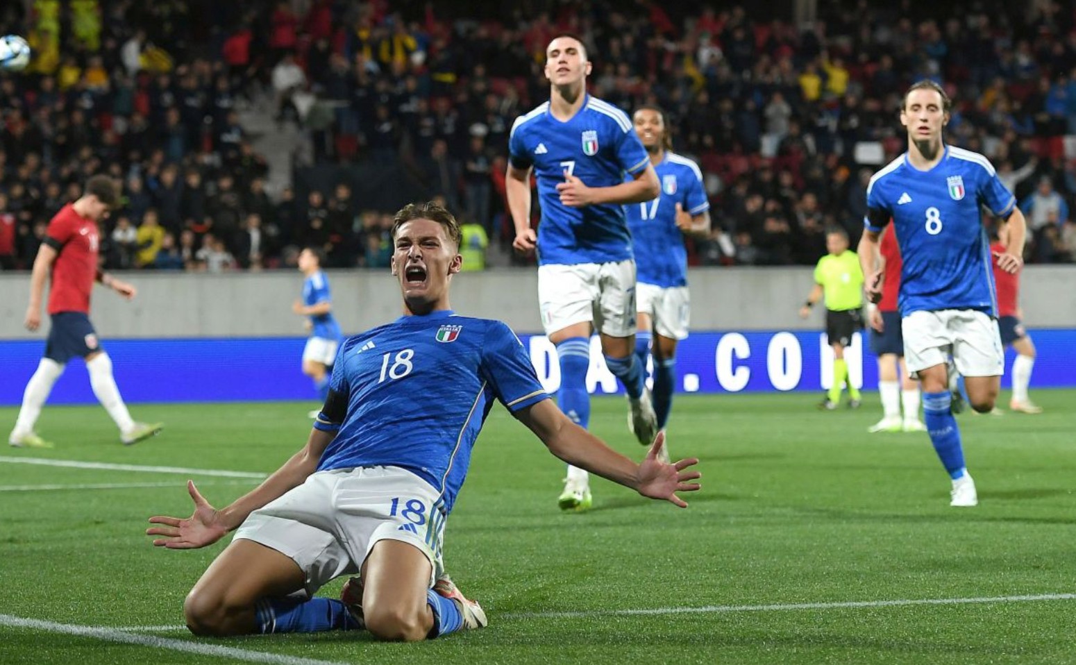 今天不是乐邦！41岁詹姆斯准三双定军心，湖人狂轰141分宣告回归