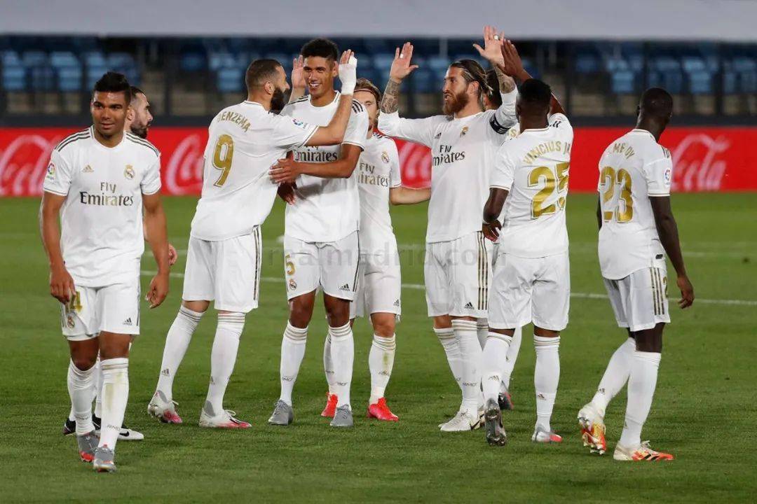 回合制策略RPG《暮色龙裔：德拉奎尔崛起》现已更新中文支持