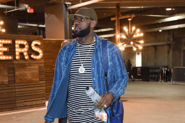 怀特25+7+6+7乔治37分 凯尔特人客场轻取爵士