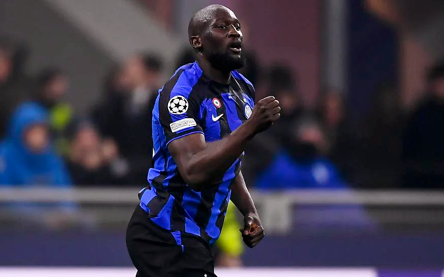 詹姆斯19投10中狂砍30+8+8，湖人强势拿回球权，稳压东契奇