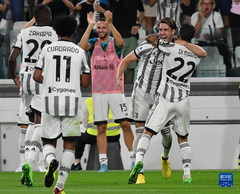 抵达海口！国安旧将与球队汇合