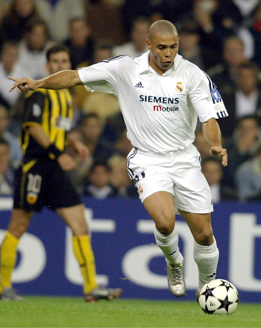 早报 ｜ 阿森纳0比0利物浦；马竞1比2皇马；米兰1比1热那亚