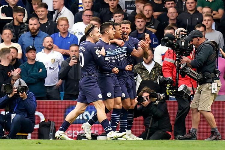 独立恐怖游戏《铁肺》改编电影定档2026年1月30日