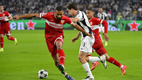 德国杯颁奖樊振东发自内心喜悦 7小时4战全胜太强