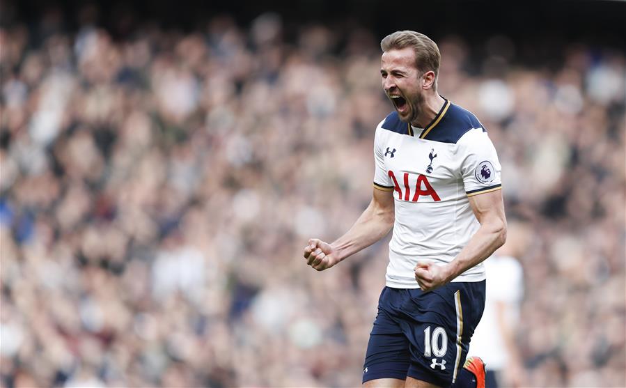 火箭两笔引援彻底失败了！卡佩拉顶不住内线，DFS攻守毫无效果！