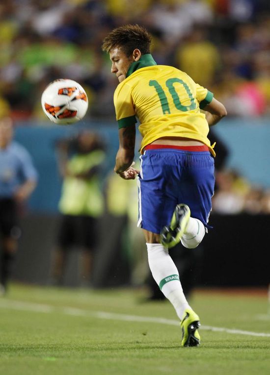 中超-里切利破门 青岛西海岸一球小胜长春亚泰